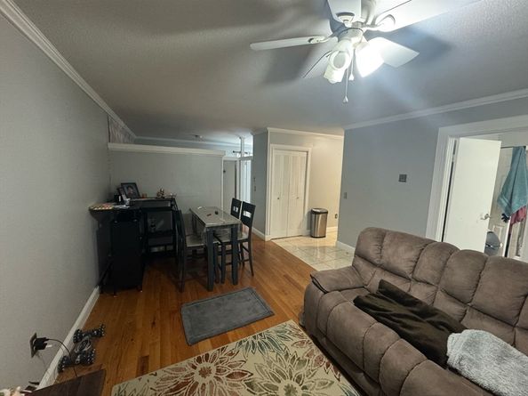 11 Weld St 33, Framingham MA 01702