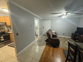 11 Weld St 33, Framingham MA 01702