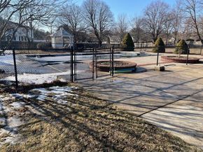 40 Weatherbee Dr, Westwood MA 02090