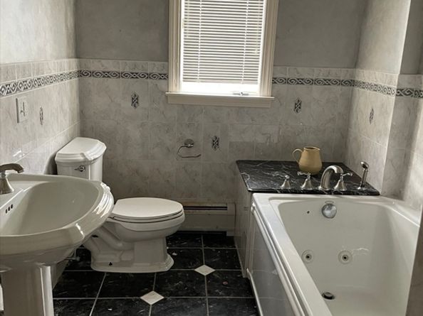 40 Weatherbee Dr, Westwood MA 02090
