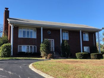 40 Weatherbee Dr