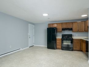 33 Huron St 10, Fitchburg MA 01420