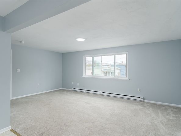 33 Huron St 10, Fitchburg MA 01420