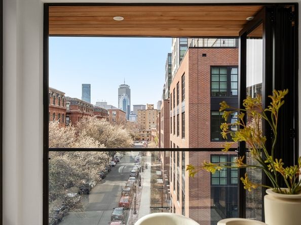 595 Albany Street 302, Boston MA 02118