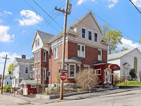 58 Oliver St, Fitchburg MA 01420