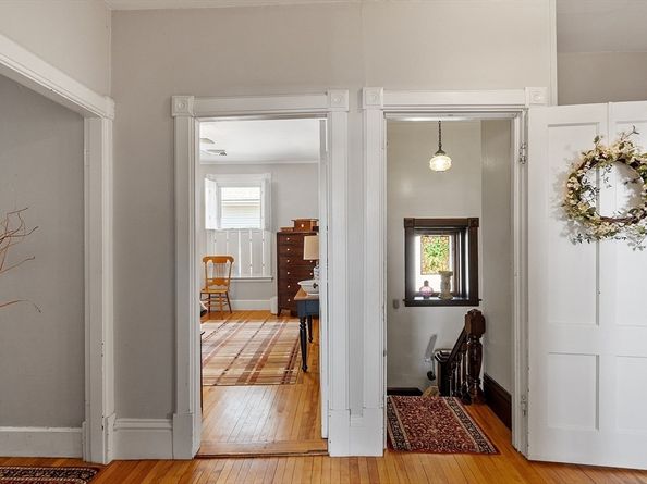 58 Oliver St, Fitchburg MA 01420