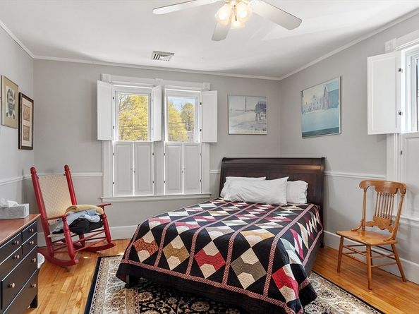 58 Oliver St, Fitchburg MA 01420