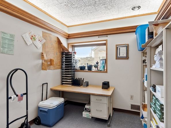 58 Oliver St, Fitchburg MA 01420
