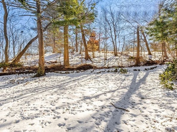 1894 Massachusetts Avenue, Lexington MA 02421