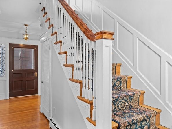 1894 Massachusetts Avenue, Lexington MA 02421