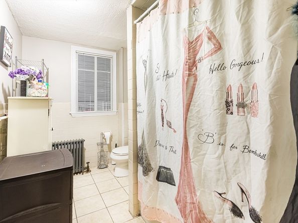 33 Clifton Ave A, Everett MA 02149