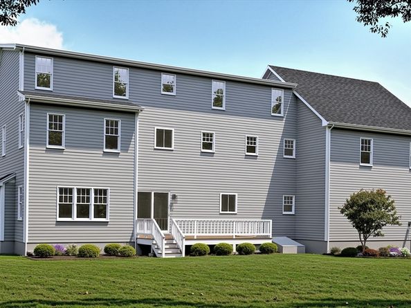 120 Maple St, Stow MA 01775