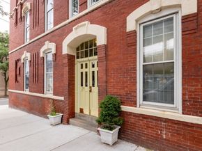 35 Chestnut St 2, Chelsea MA 02150
