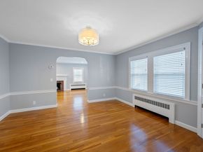 438 Central Ave 2, Milton MA 02186