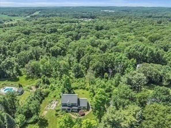 41 Flagg Road, Westford MA 01886