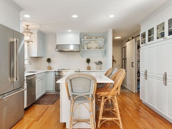 41 Flagg Road, Westford MA 01886