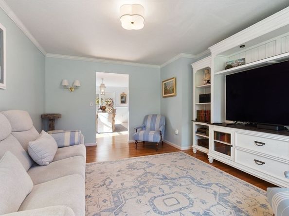 41 Flagg Road, Westford MA 01886