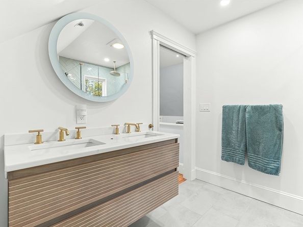 55 Redlands Road, Boston MA 02132