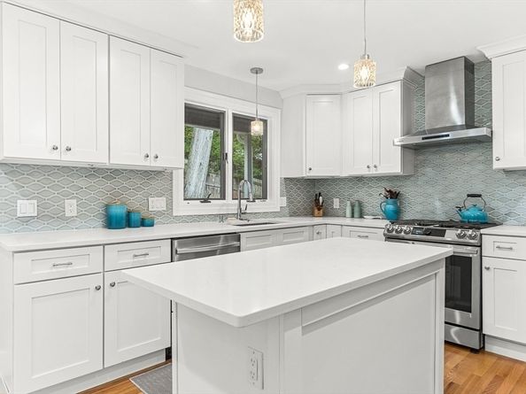 55 Redlands Road, Boston MA 02132