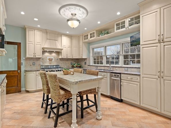 90 Prospect St, Wakefield MA 01880