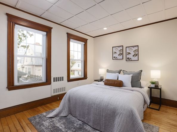 10 Plymouth St 10, Arlington MA 02476