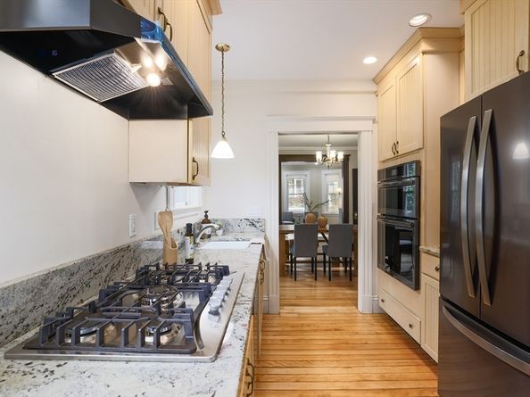 10 Plymouth St 10, Arlington MA 02476