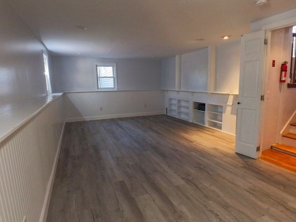 21 Roosevelt Ave, West Bridgewater MA 02379