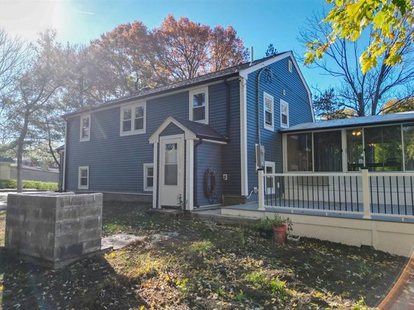 21 Roosevelt Ave, West Bridgewater MA 02379