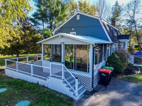 21 Roosevelt Ave, West Bridgewater MA 02379