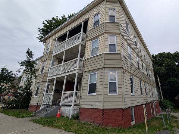 476 Park Ave, Worcester MA 01610