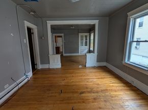 476 Park Ave, Worcester MA 01610