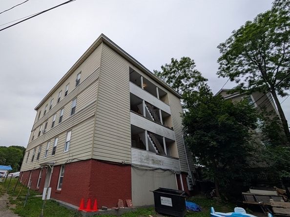 476 Park Ave, Worcester MA 01610