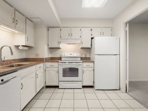 250 Hammond Pond Parkway 1604N, Newton MA 02467