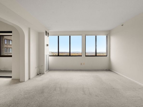 250 Hammond Pond Parkway 1604N, Newton MA 02467