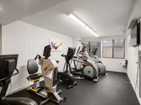 250 Hammond Pond Parkway 1604N, Newton MA 02467