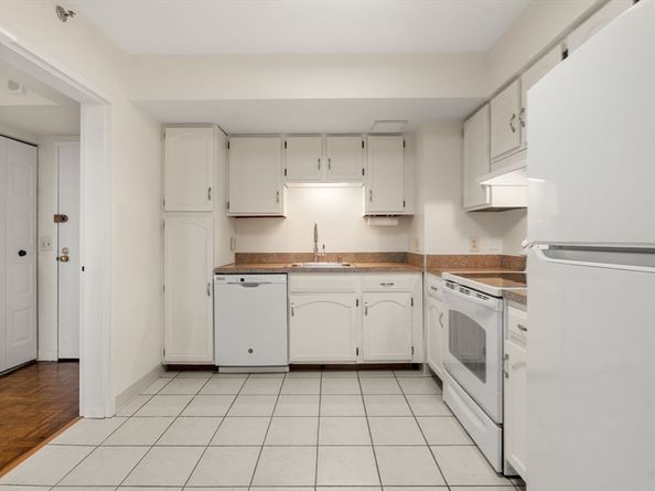 250 Hammond Pond Parkway 1604N, Newton MA 02467