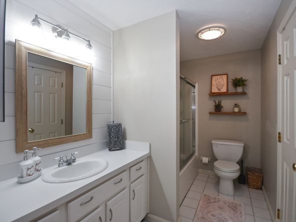 20 Millers Way C, Sutton MA 01590