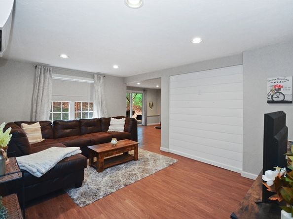 20 Millers Way C, Sutton MA 01590