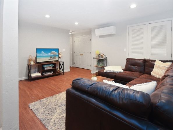 20 Millers Way C, Sutton MA 01590