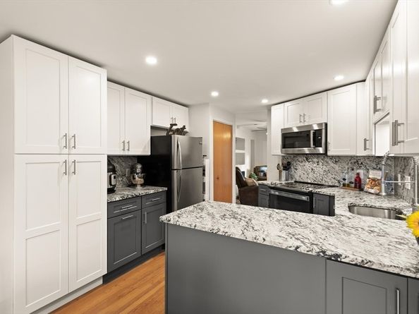 54 Jasper Ln 54, Randolph MA 02368