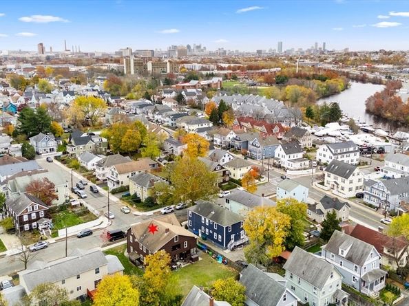 14 Park St, Medford MA 02155