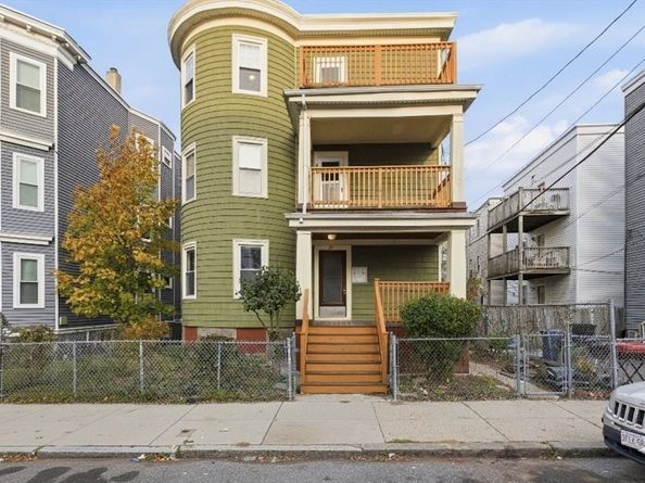 20 Leslie St, Boston MA 02122