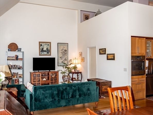 290 Pleasant St 113, Watertown MA 02471