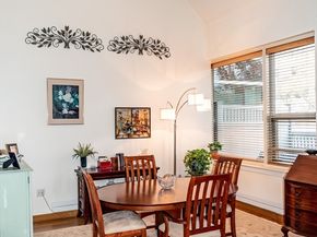 290 Pleasant St 113, Watertown MA 02471