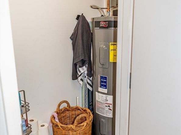 290 Pleasant St 113, Watertown MA 02471