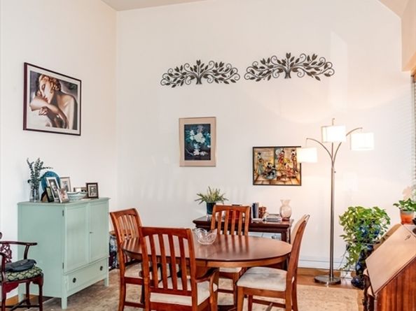 290 Pleasant St 113, Watertown MA 02471