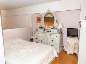 290 Pleasant St 113, Watertown MA 02471