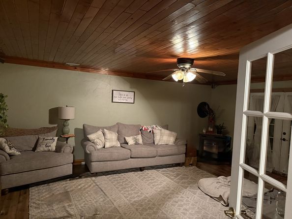 627 Auburn, Whitman MA 02382