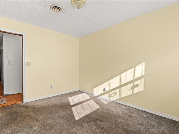 98 Glen Echo Blvd, Stoughton MA 02072