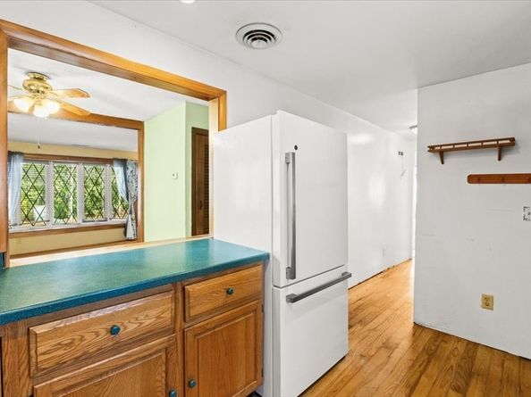 98 Glen Echo Blvd, Stoughton MA 02072